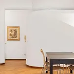 Maison Confortable Et Genereuse